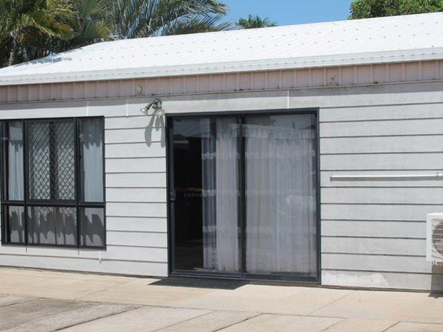 APPLICATIONS CLOSED*Fully Furnished/Self Contained Granny Flat at the Beach