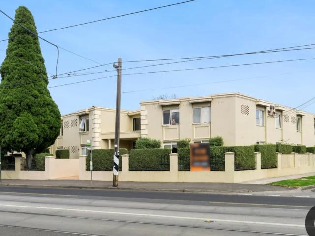 Applications Open, 789 Sydney Road, Coburg