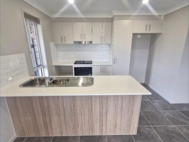 APPLICATIONS PROCESSED WITHIN 12 HOURS Reduced Rent