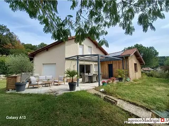 Apprieu 38140 Achat / Vente maison 7 pièces t7 terrasse parking