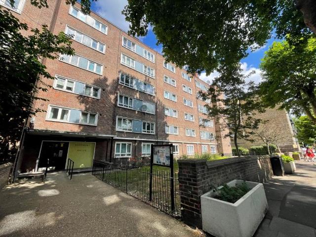 Approach Road, Bethnal Green, E2 3 bed apartment to rent £3,250 pcm £750 pw