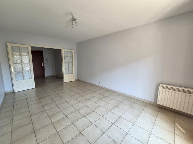APPRTEMENT T4 84 m2 LE PEAGE DE ROUSSILLION