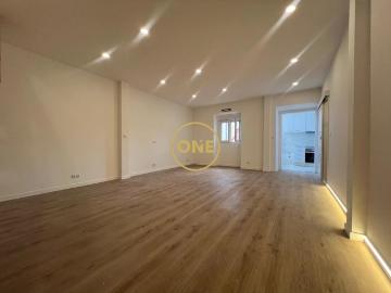 Apresentação de Apartamento Duplex T2+1 em Salvaterra de Magos