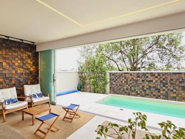 Apresentamos essa linda casa confortável e moderna