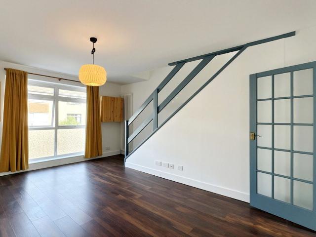 April Glen, Forest Hill SE23, 4 bed detached house to rent, £2,500 pcm | PrimeLocation