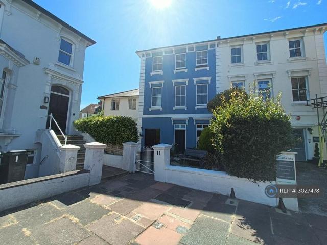 April Lodge, Eastbourne, BN21 1 bed maisonette to rent £1,095 pcm £253 pw
