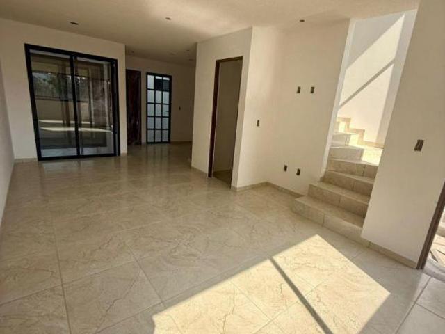 Casa nuevas con alberca en Jiutepec Morelos