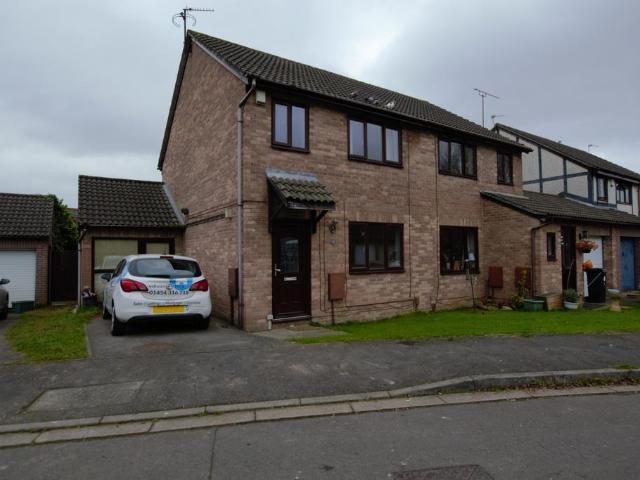 Apseleys Mead, Bradley Stoke. 3 bed semi detached house to rent £1,550 pcm £358 pw