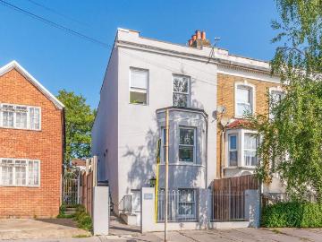 Apsley Road, SE25, South Norwood. 1 bed maisonette to rent £1,650 pcm £381 pw