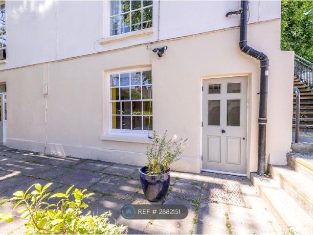 Apsley Villas, Bristol BS6, 2 bed flat to rent, £1,900 pcm | PrimeLocation