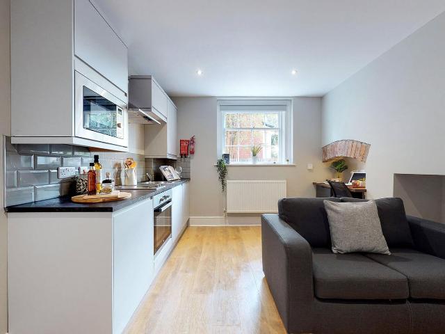 Apt 3, 19 Springfield Mount #392457 LS2, 1 bed flat to rent, £1,150 pcm | PrimeLocation