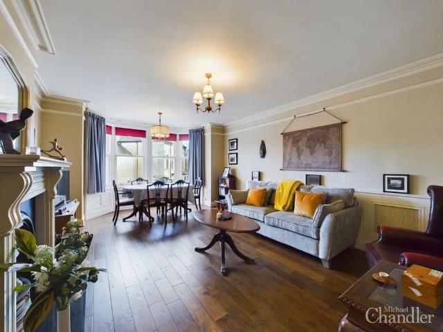 Apt 3 Moyallon Gardens 25 Annadale Avenue, Belfast, BT7 3JJ
