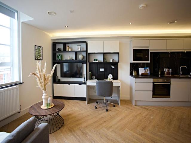 Apt 0306, Live Oasis Eastgate, 1. 1 bed apartment to rent £1,325 pcm £306 pw