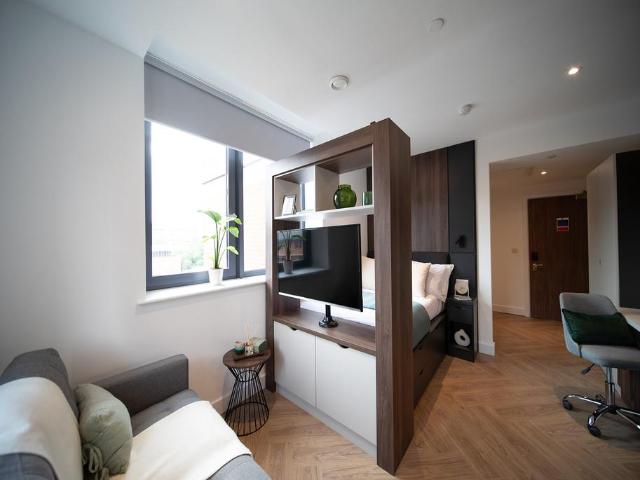 Apt 0509, Q Three Residence, 30. Studio to rent £1,060 pcm £245 pw
