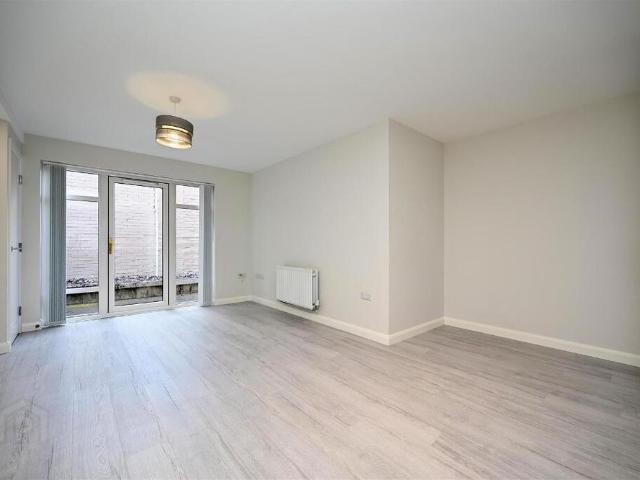 Apt 10, 39A Dundela Crescent, Belfast, BT4 3BN