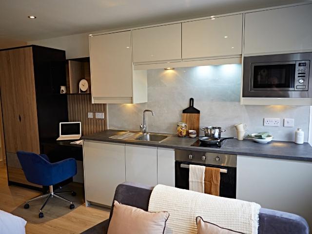 Apt 14, 113 The Headrow #147784 LS1, Studio to rent, £899 pcm | PrimeLocation