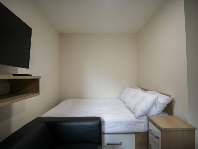 Apt 15, Lofthouse Residence