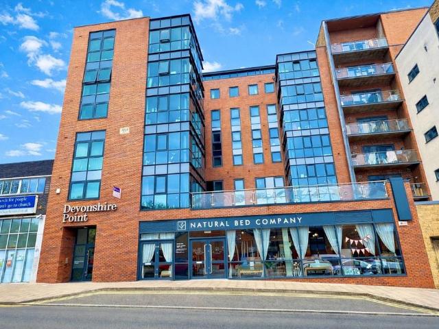 Apt 17 Devonshire Point 4 bed apartment to rent £1,820 pcm £420 pw