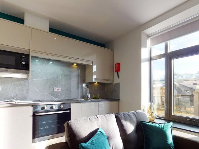 Apt 18, 7 South Parade #917205 LS1, Studio to rent, £999 pcm | PrimeLocation