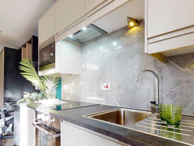 Apt 18, 7 South Parade #917205 LS1, Studio to rent, £999 pcm | PrimeLocation