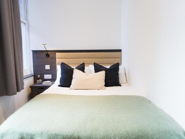 Apt 205, Churchill House Residence. Studio to rent £1,319 pcm £304 pw