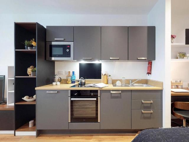 Apt 23, Gravity Residence, Gravity. Studio to rent £925 pcm £213 pw