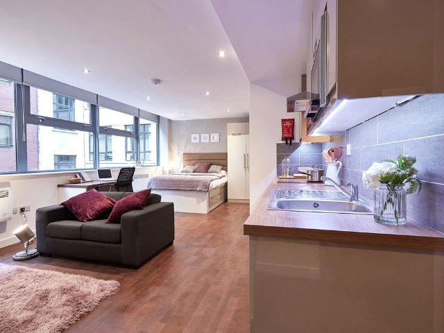 Apt 26, 5 South Parade