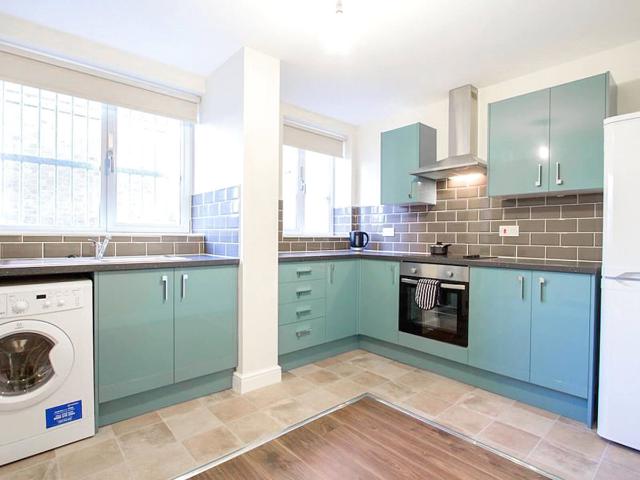 Apt 2, 22A Blenheim Terrace #256810 LS2, 1 bed flat to rent, £1,125 pcm | PrimeLocation