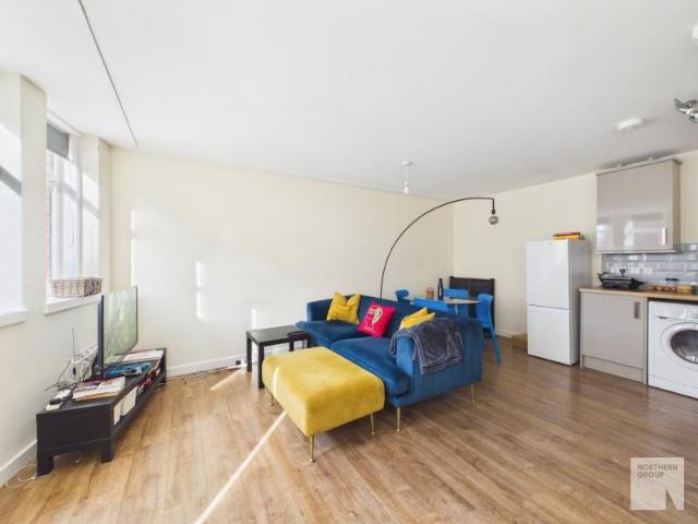 Apt 2: Vernon Street 1 bed apartment to rent £895 pcm £207 pw