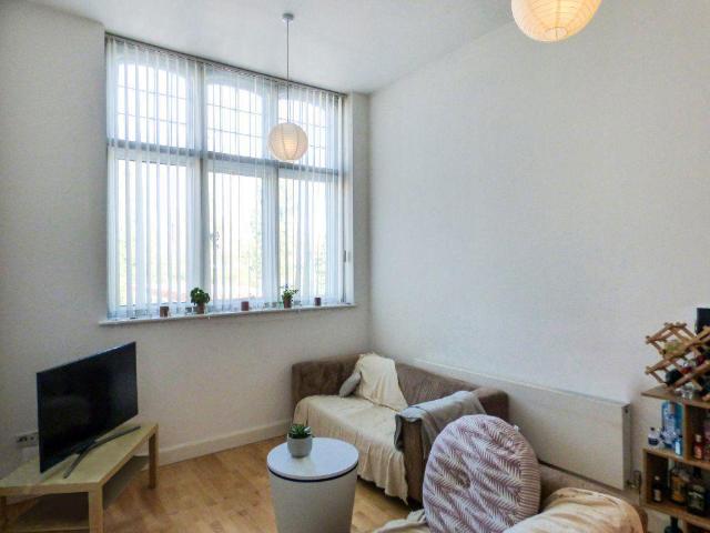 Apt 2 Dain Court, B29 6BD 2 bed flat to rent £1,475 pcm £340 pw