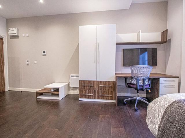 Apt 2, Park Square Residence #621175 LS1, Studio to rent, £855 pcm | PrimeLocation