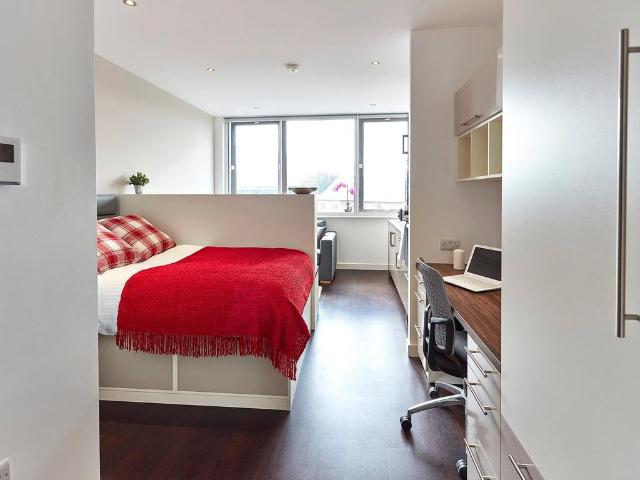 Apt 34, Piccadilly Residence. Studio to rent £1,129 pcm £261 pw