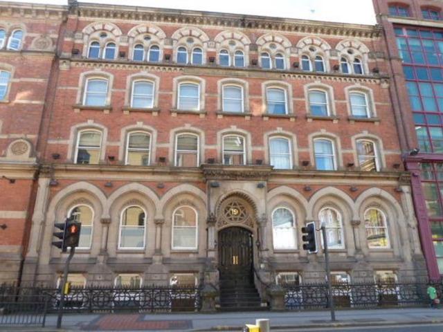 Apt 4, 19 Wellington Street, Leeds Studio to rent £795 pcm £183 pw