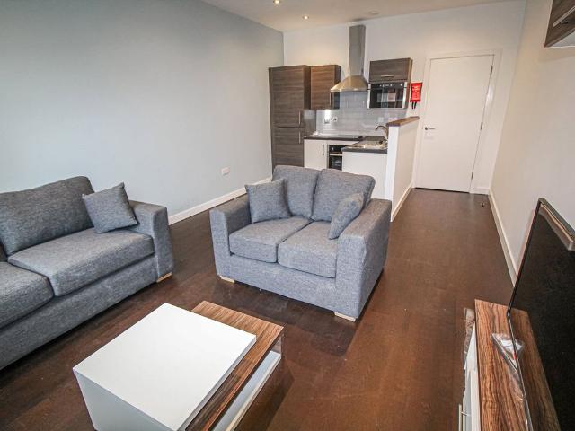 Apt 4, Park Square Residence