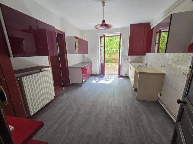 APT 4 PIECES AVEC JARDIN 97 m² CENTRE BRANTÔME EN PERIGORD