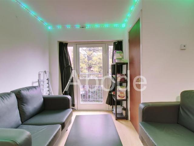 Apt 5 69 Clarendon Road, Hyde Park. 4 bed flat to rent £2,392 pcm £552 pw