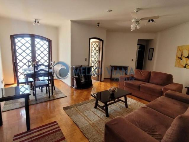 Apt° 60 m² Mobiliado, Localizado No Centro Da Cidade, Suíte Com Varanda, Lavabo, Sala Em Dois Ambie
