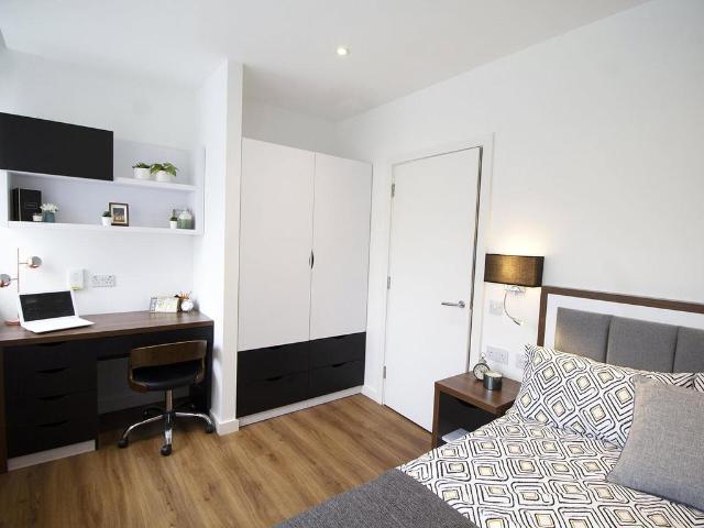 Apt 74, Gravity Residence, Gravity. 2 bed apartment to rent £1,499 pcm £346 pw