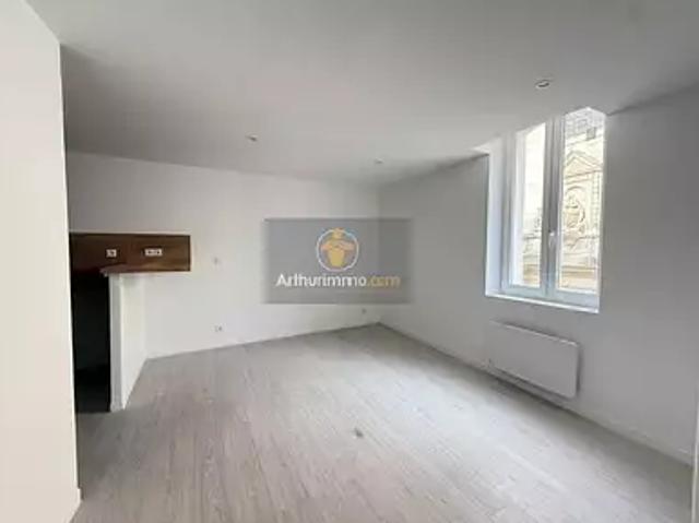 Apt 84400 Location appartement 1 pièce t1