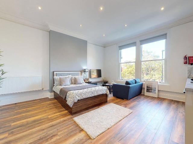 Apt 9, 40 Clarendon Road #267475 LS2, Studio to rent, £1,098 pcm | PrimeLocation