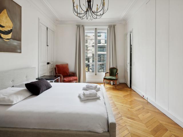 apt climatisé luxury Champs Elysées