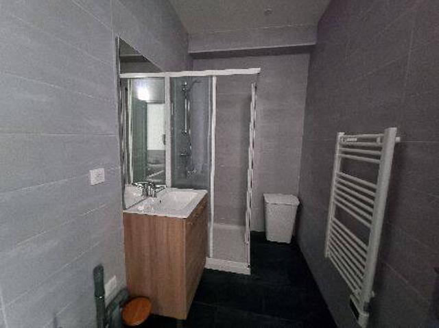 Apt T1 Meublé / rue