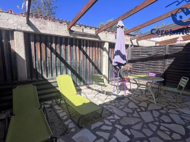 APT T2 avec terrasse, cour et parking n°3