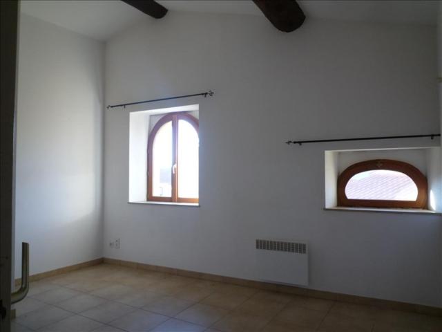 APT T2 DUPLEX CLIMATISE AVEC PARKING