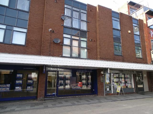 Aptartment 9, Barrow Court