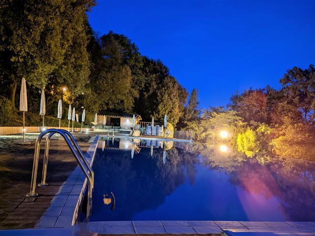 Aptissimo incantevole e luminoso in un complesso storico con. 180m² Calcinaia