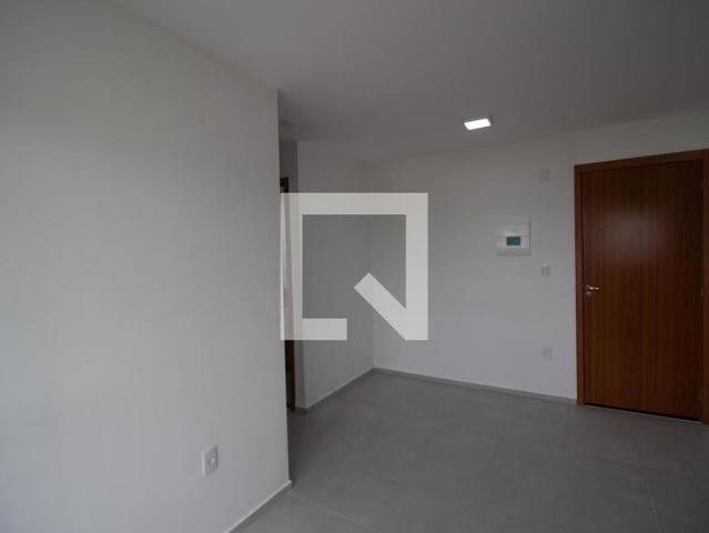Apto, Rio do Ouro, 2 Quartos, 48 m2 São Gonçalo