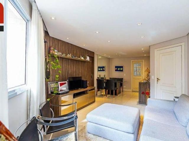 Apto mobiliado 91m² 3 quartos, sacada gourmet e 1 vaga no Água Verde