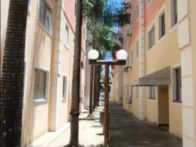 Apto Mobiliado 2 Quartos c/ Piscina em Lauro de Freitas