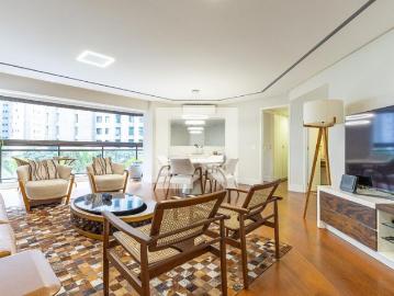 Apto, Moema, 2 Quartos, 120 m2 São Paulo